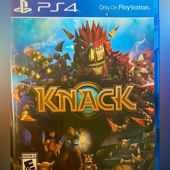 PS4 Game Bundle - Picture 2 of 11